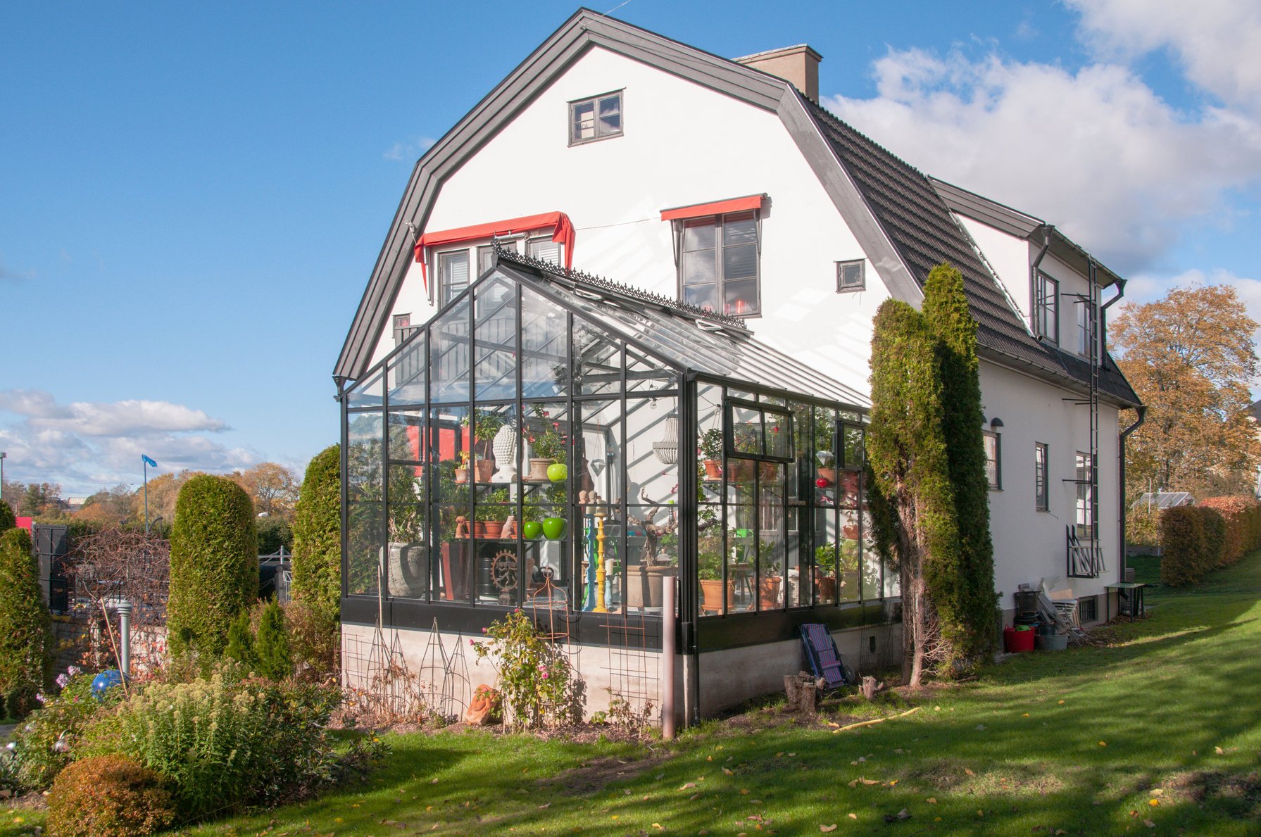 Where To Place Your Lean-to Greenhouse: Locations and Considerations