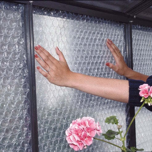 Greenhouse_Bubble_Insulation_Use