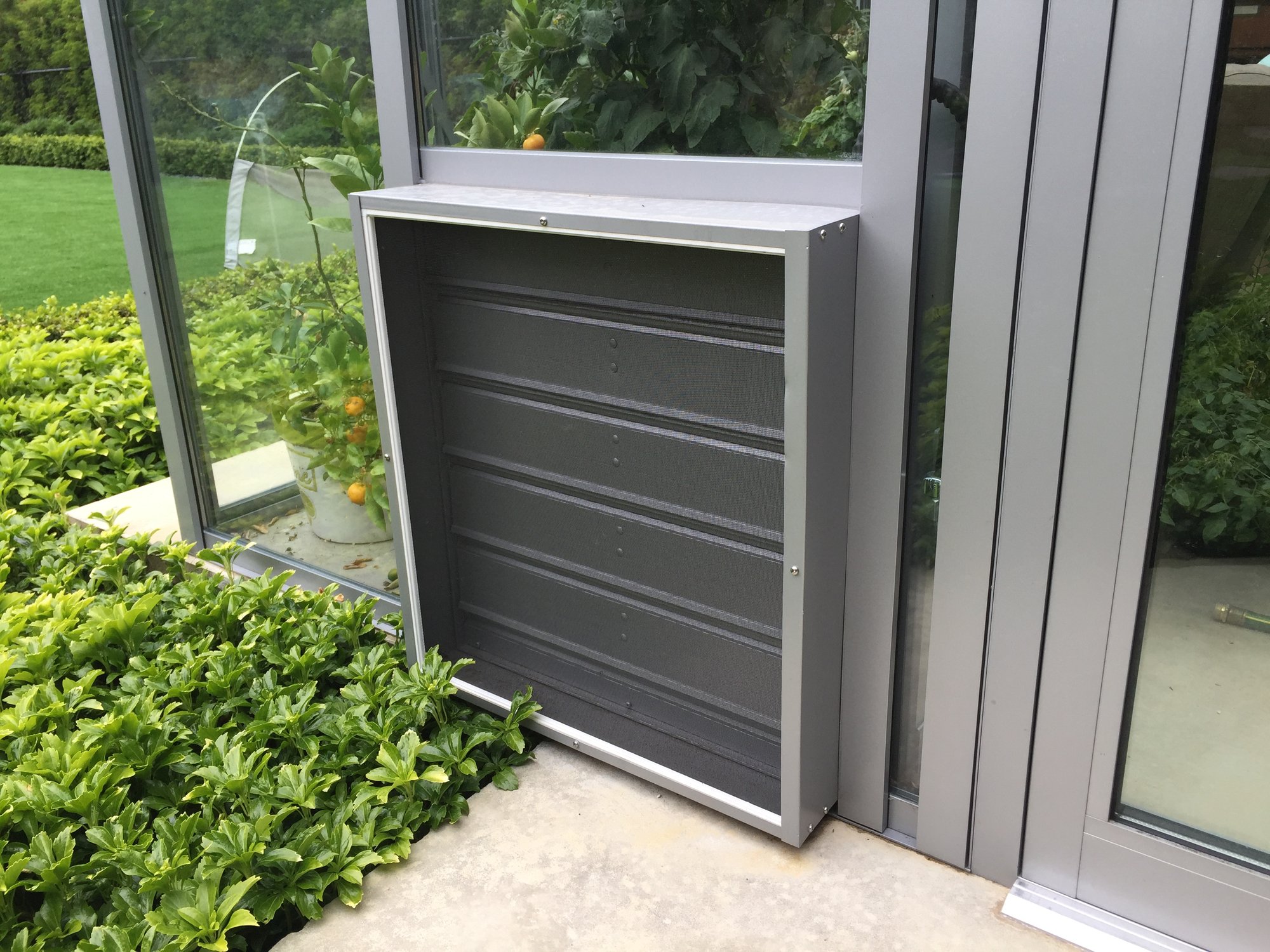 Intake Shutter Insect Screen (1)